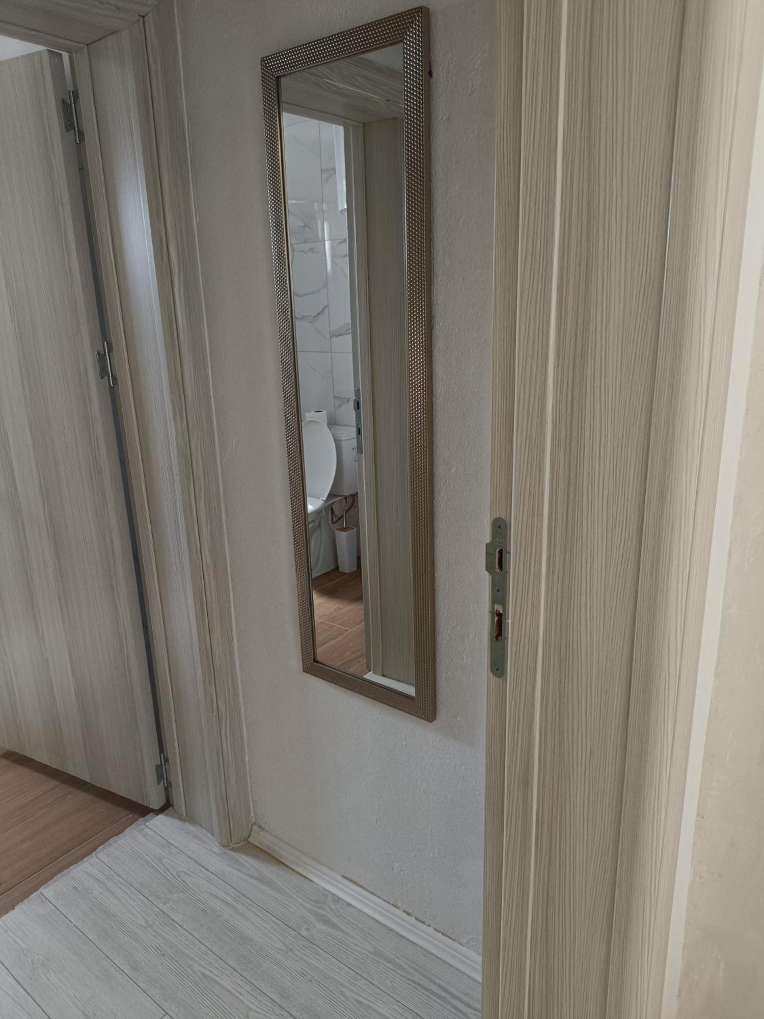 Matija Airport Apartment Mitrovici  Zewnętrze zdjęcie