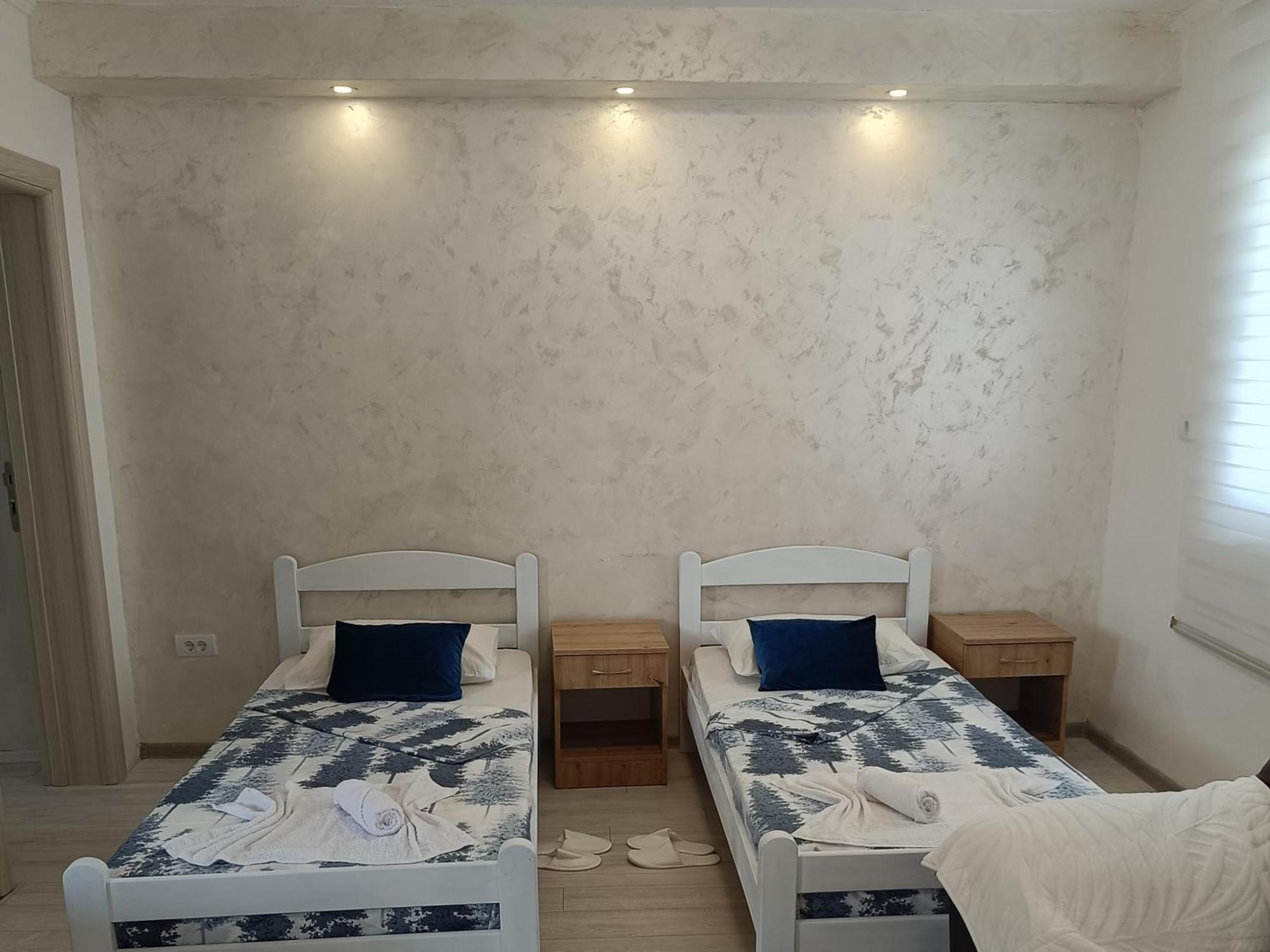 Matija Airport Apartment Mitrovici  Zewnętrze zdjęcie