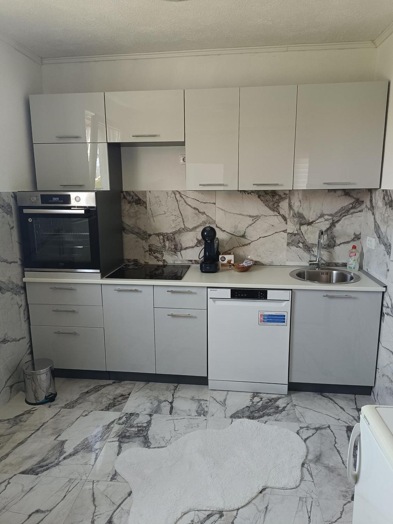 Matija Airport Apartment Mitrovici  Zewnętrze zdjęcie