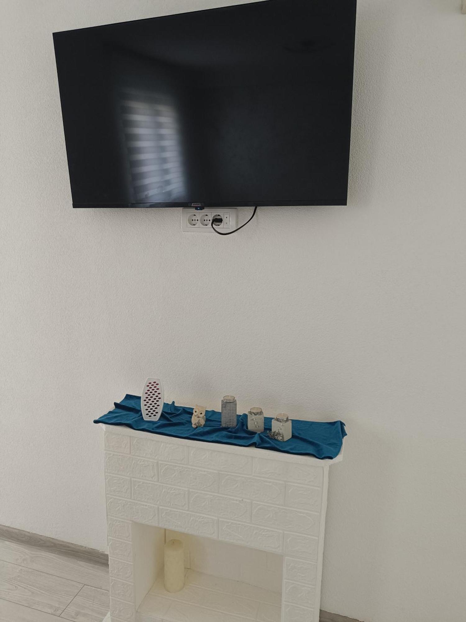 Matija Airport Apartment Mitrovici  Zewnętrze zdjęcie