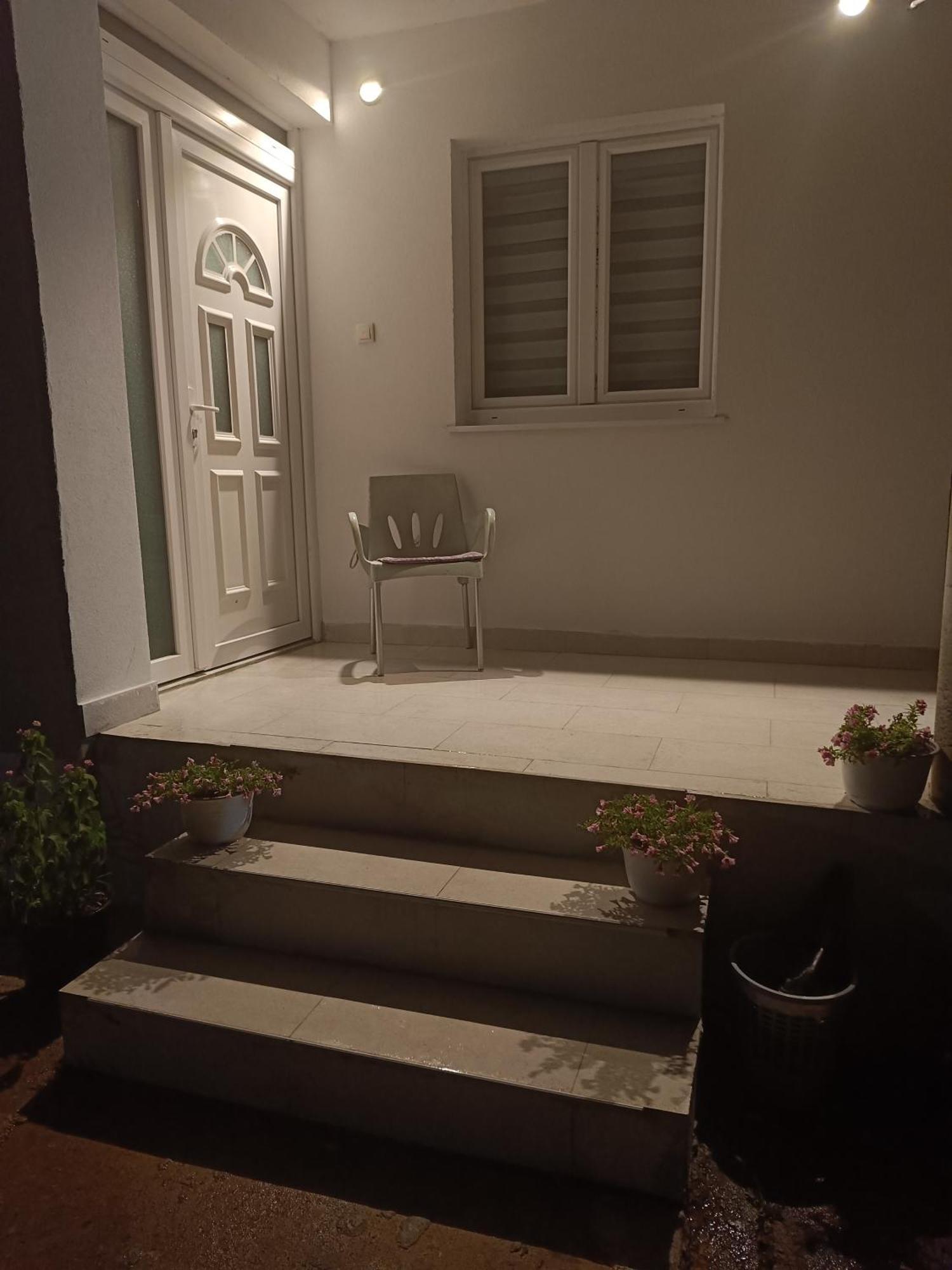 Matija Airport Apartment Mitrovici  Zewnętrze zdjęcie